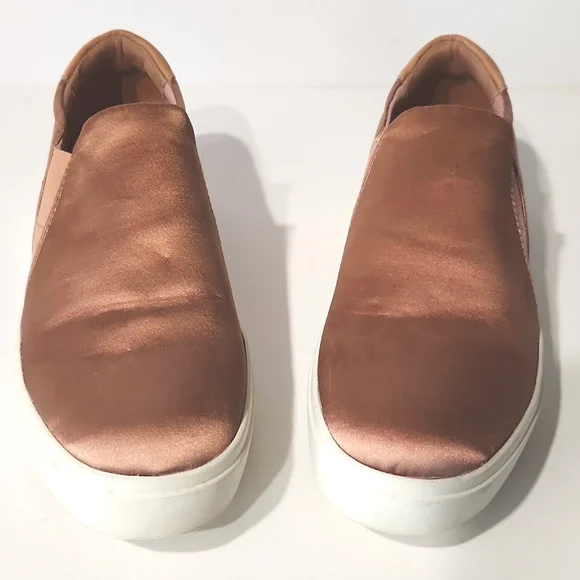 Dr. Scholls Leta Bouquet Rose Gold Slip On Sneaker Shoes Size 9.5M EUC - Picture 2 of 11